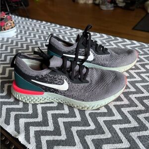 Nike Epic React sneakers